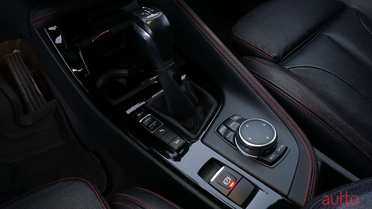 2015' BMW X1 photo #5