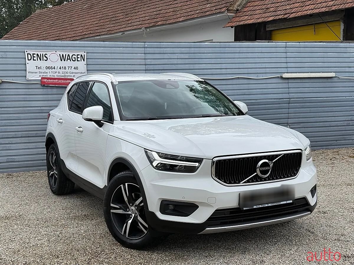 2019' Volvo XC40 photo #2