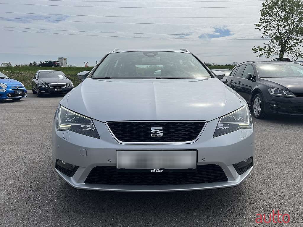 2015' SEAT Leon photo #2