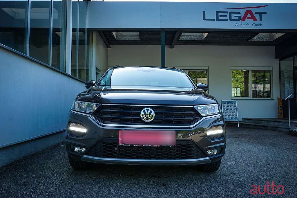 2018' Volkswagen T-Roc photo #5