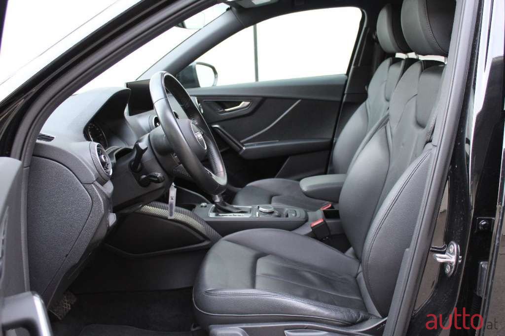 2020' Audi Q2 photo #4