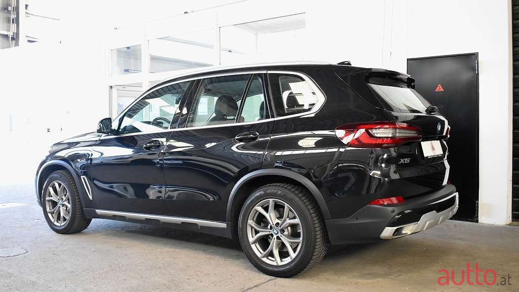 2022' BMW X5 photo #4