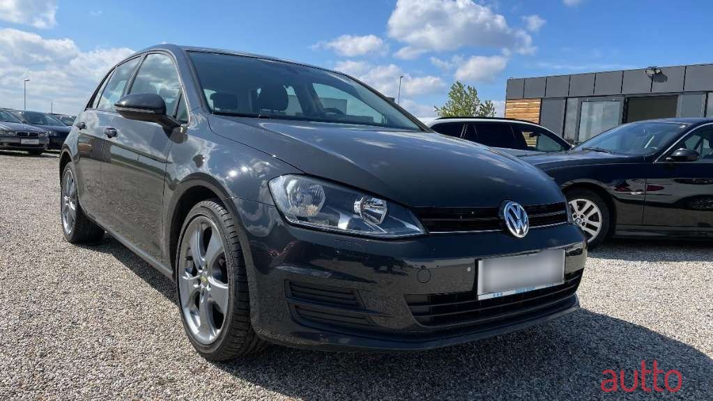 2013' Volkswagen Golf photo #5