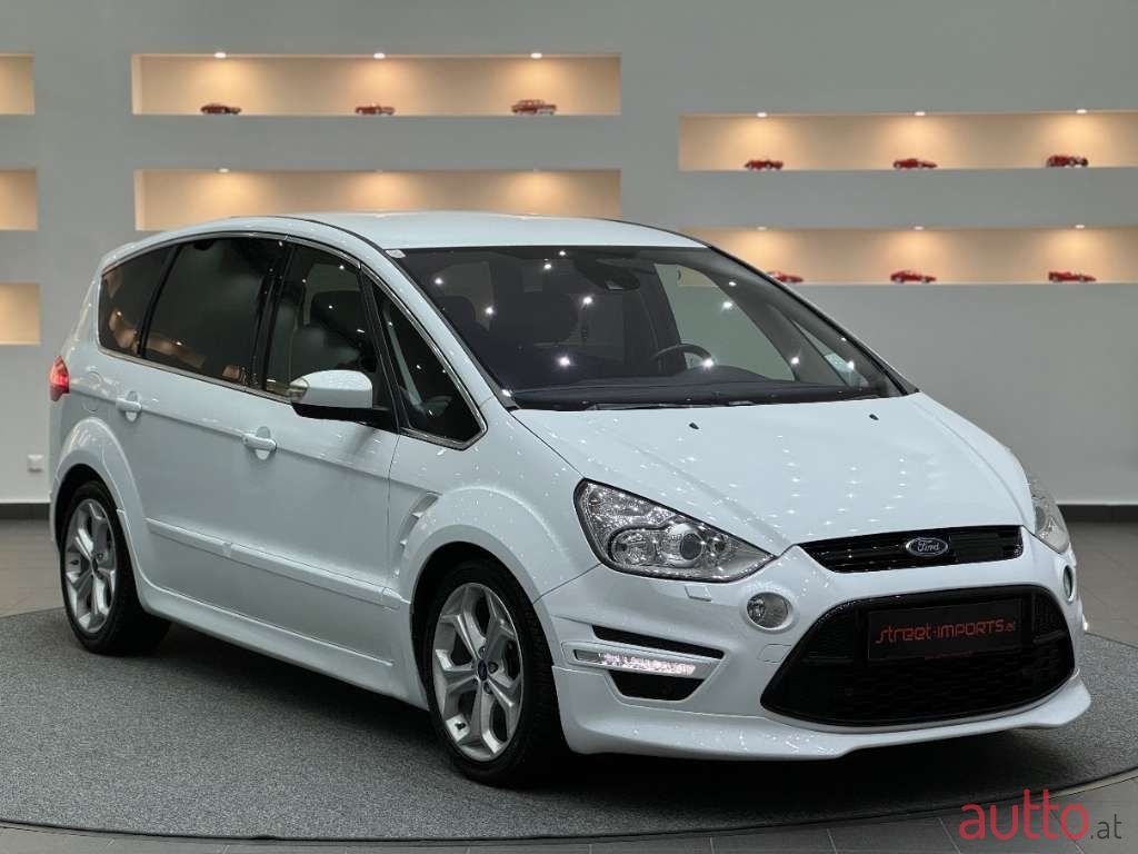 2014' Ford S-Max photo #2
