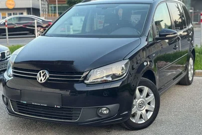2013' Volkswagen Touran