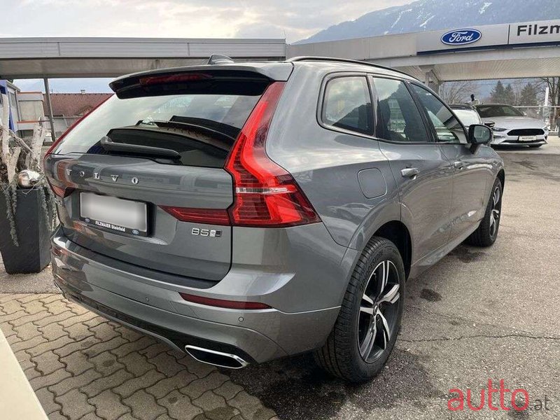 2019' Volvo XC60 photo #3