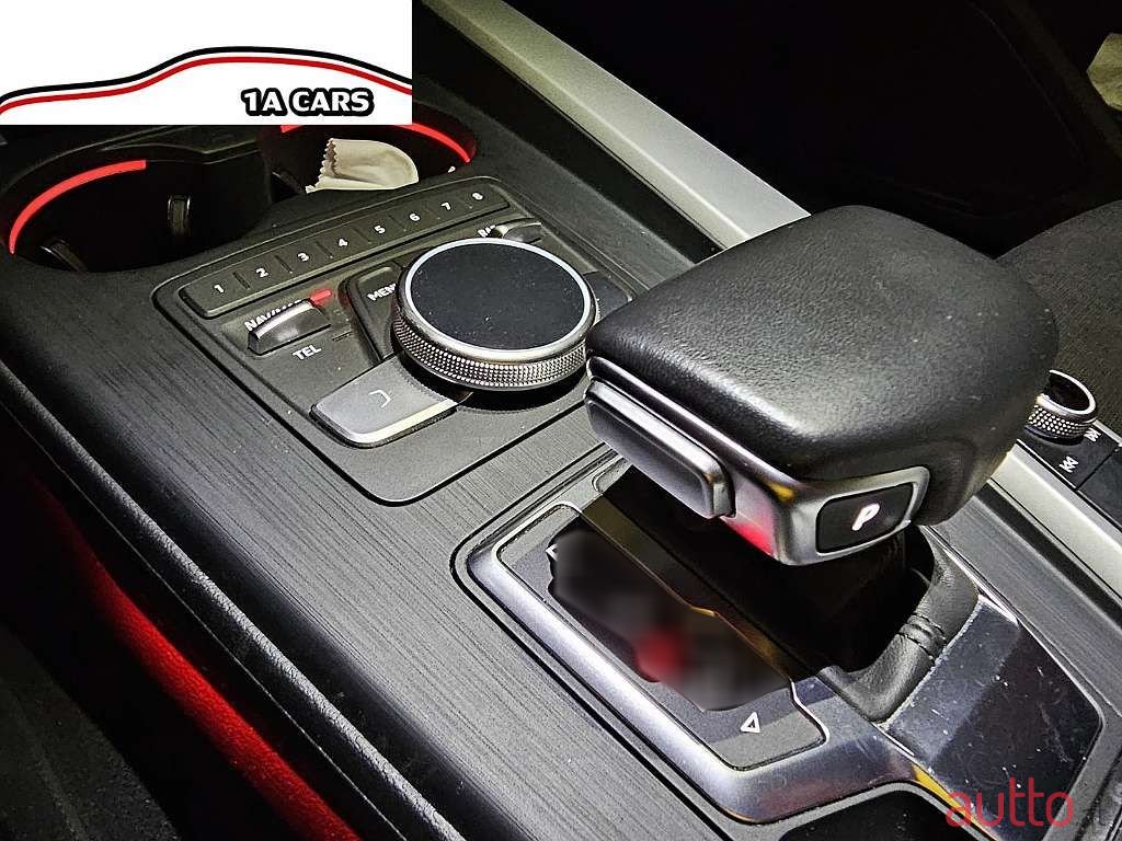 2019' Audi A4 Allroad photo #2