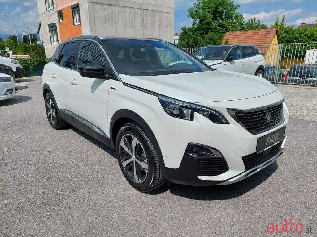 2020' Peugeot 3008 photo #3