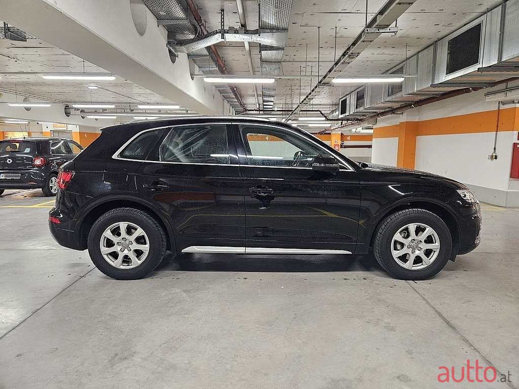 2018' Audi Q5 photo #4