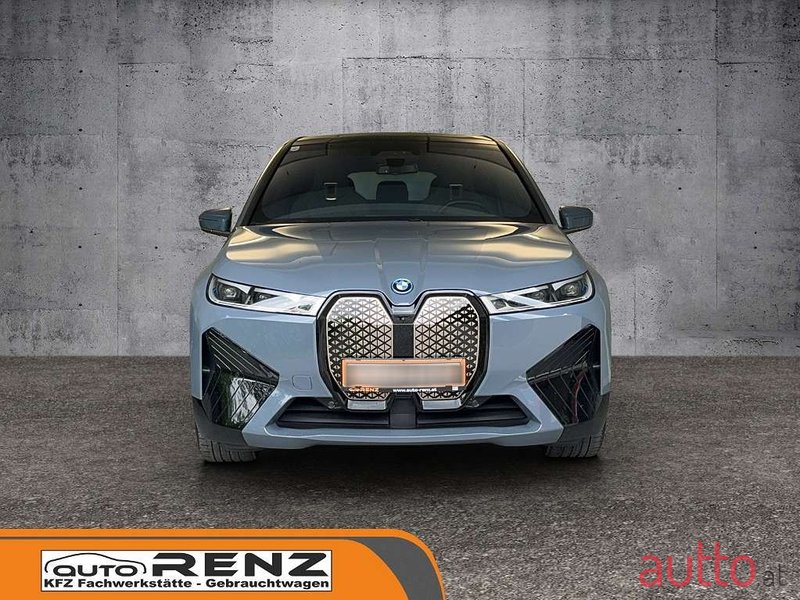 2022' BMW iX photo #2