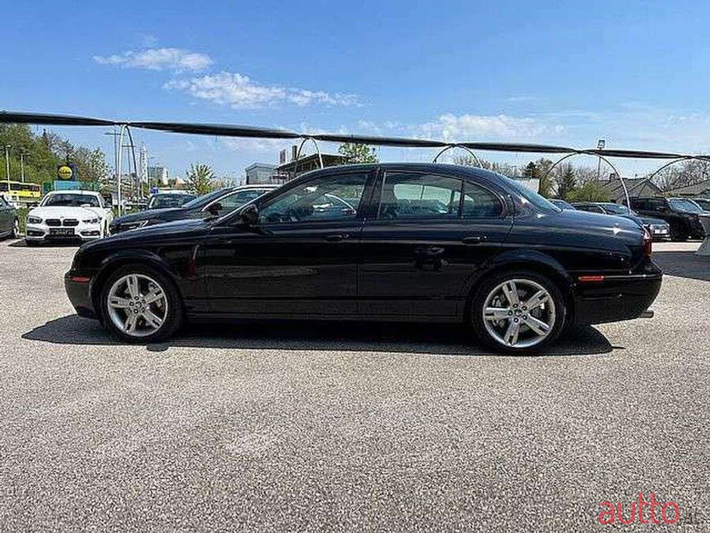 2004' Jaguar S-Type photo #2