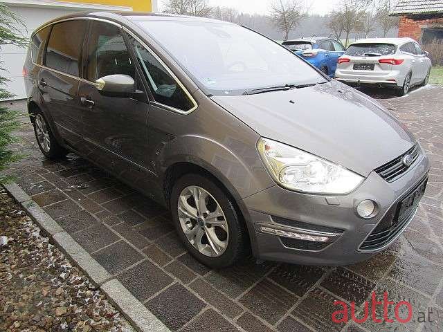 2014' Ford S-Max photo #2