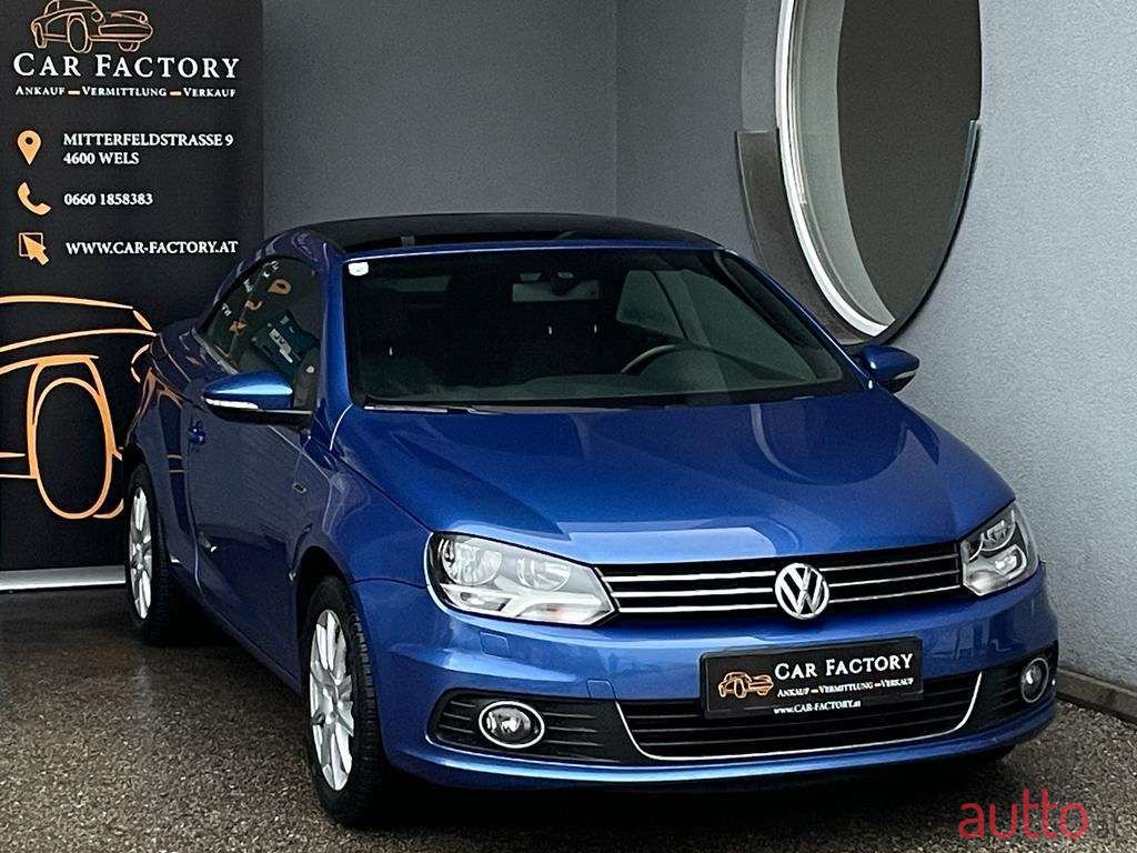 2011' Volkswagen Eos photo #1