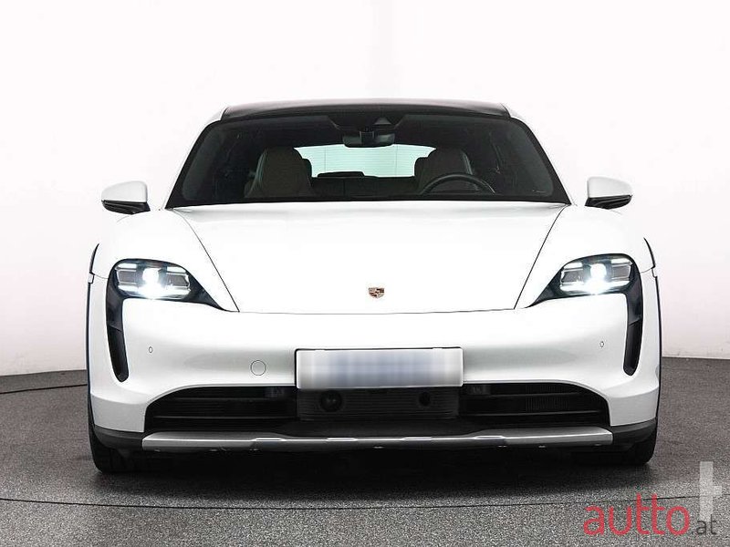 2022' Porsche Taycan photo #1