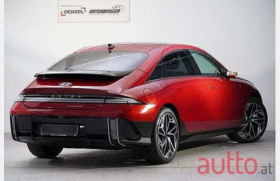 2023' Hyundai Ioniq 6 photo #2