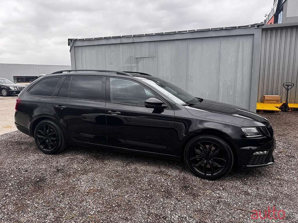 2017' Skoda Octavia photo #4
