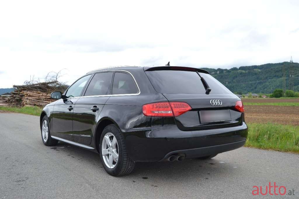 2011' Audi A4 photo #5