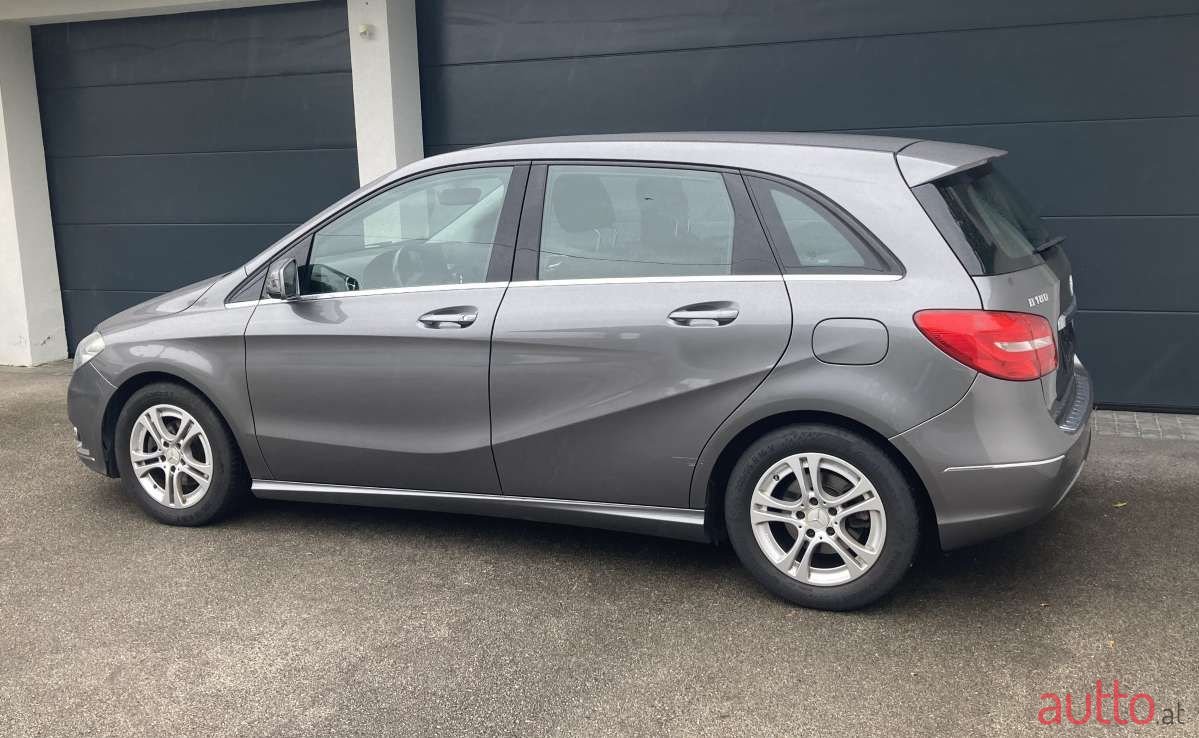 2013' Mercedes-Benz B-Klasse photo #5