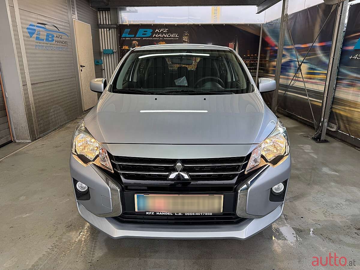 2020' Mitsubishi Space Star photo #2