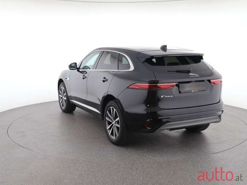 2023' Jaguar F-Pace photo #3