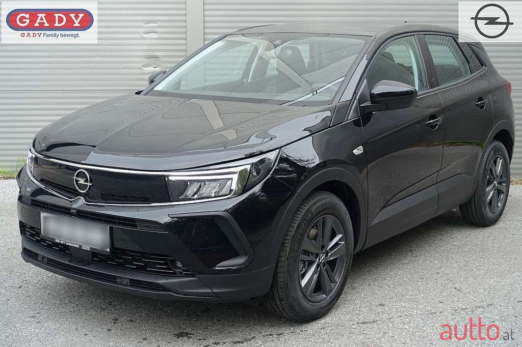 2022' Opel Grandland X photo #1