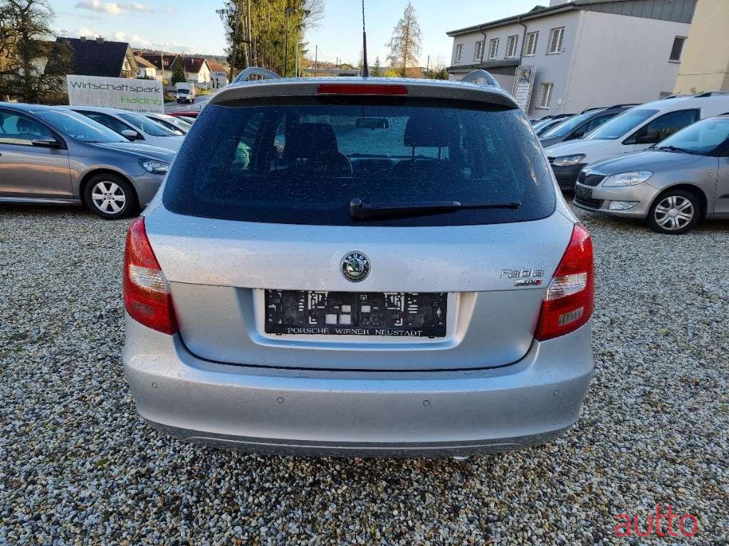 2010' Skoda Fabia photo #6