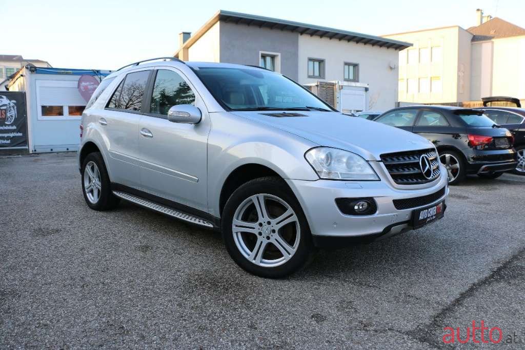 2006' Mercedes-Benz M-Klasse photo #1