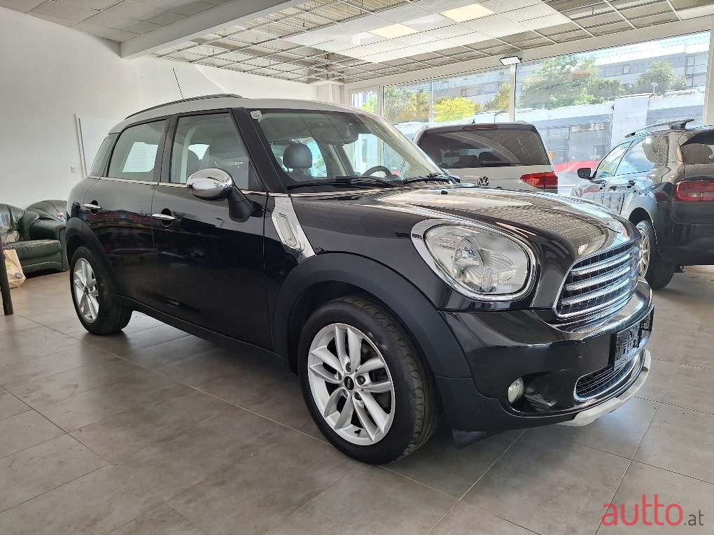 2011' MINI Countryman photo #3