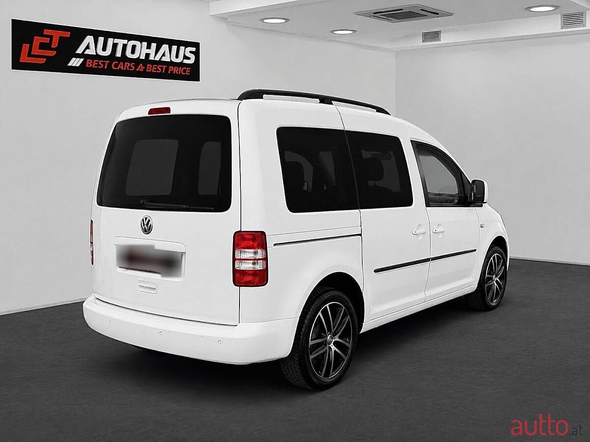 2015' Volkswagen Caddy photo #6