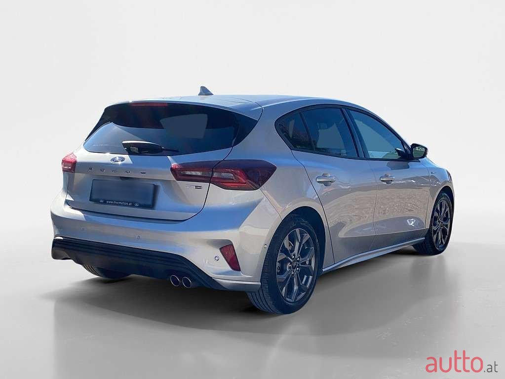 2023' Ford Focus photo #5