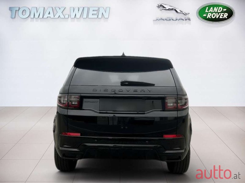 2024' Land Rover Discovery Sport photo #5