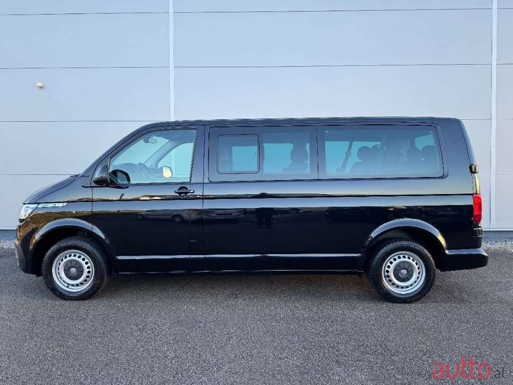 2021' Volkswagen Caravelle photo #5