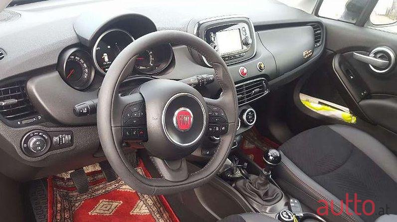 2018' Fiat 500C photo #3