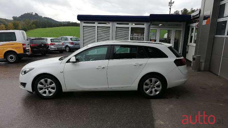 2014' Opel Insignia photo #1