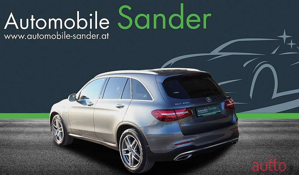 2018' Mercedes-Benz Glc-Klasse photo #2