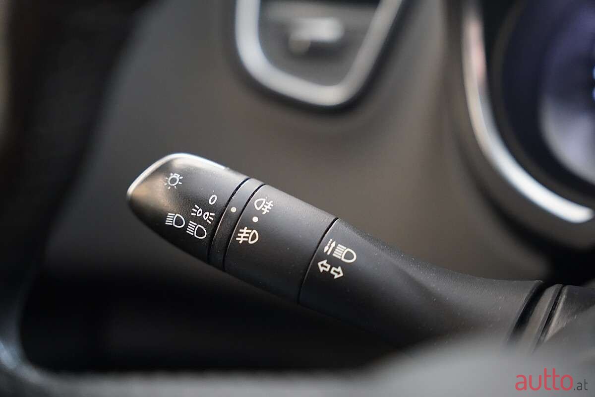 2017' Renault Scenic photo #6