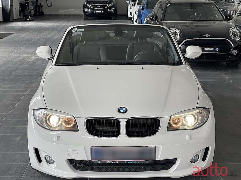 2011' BMW 1Er-Reihe photo #3