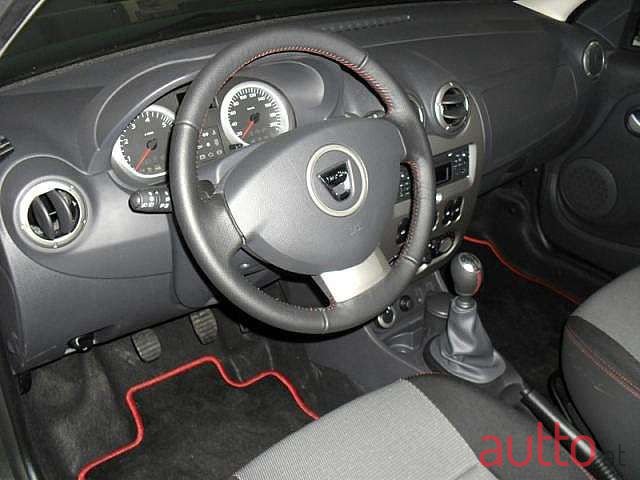 2022' Dacia Sandero photo #4