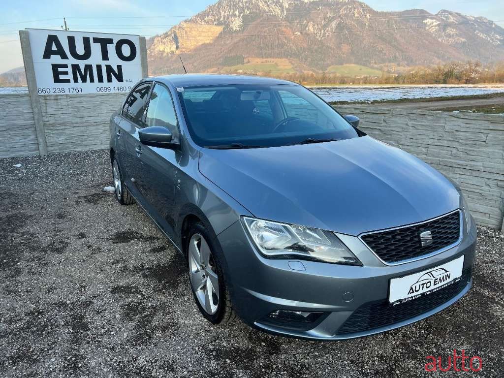 2013' SEAT Toledo photo #1