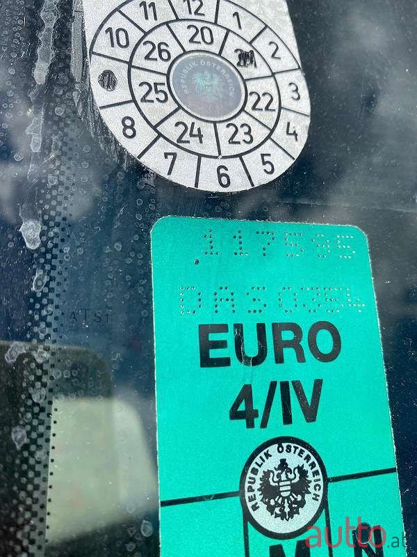 2008' Volkswagen T5 photo #4