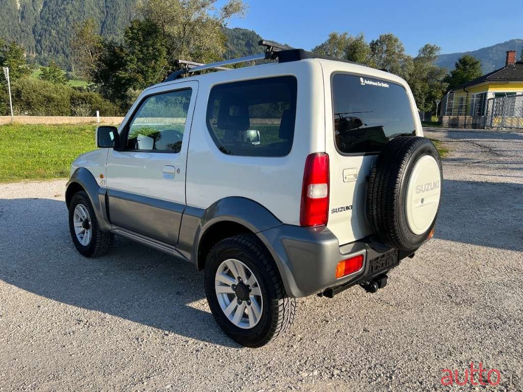 2010' Suzuki Jimny photo #3