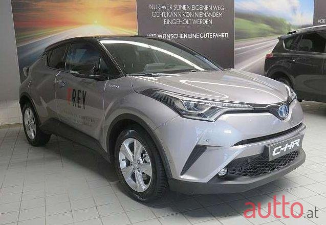 2018' Toyota C-Hr photo #2