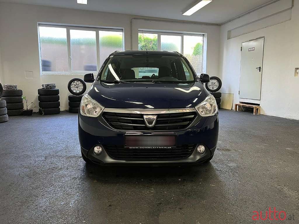 2013' Dacia Lodgy photo #5