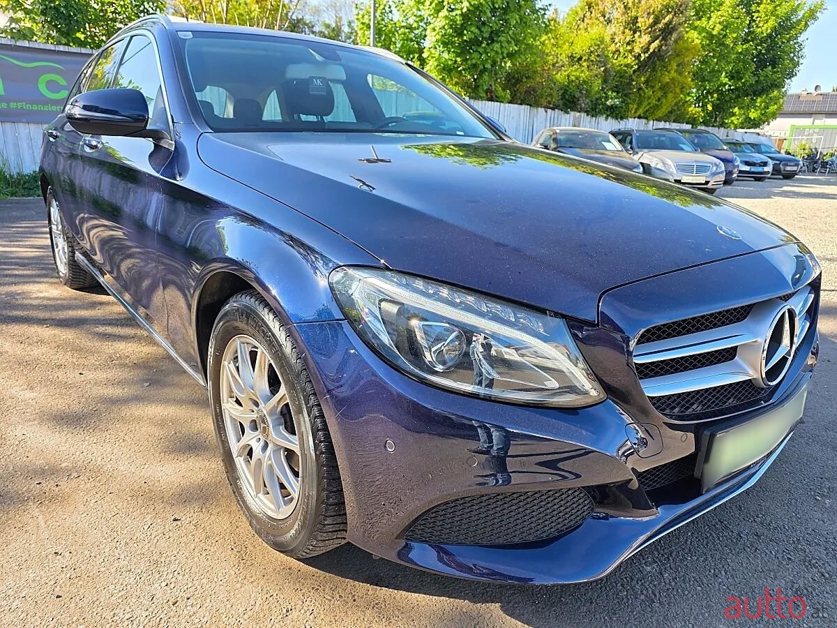 2017' Mercedes-Benz C-Klasse photo #3