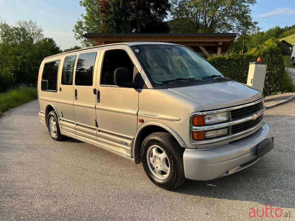 2000' Chevrolet Starcraft photo #2