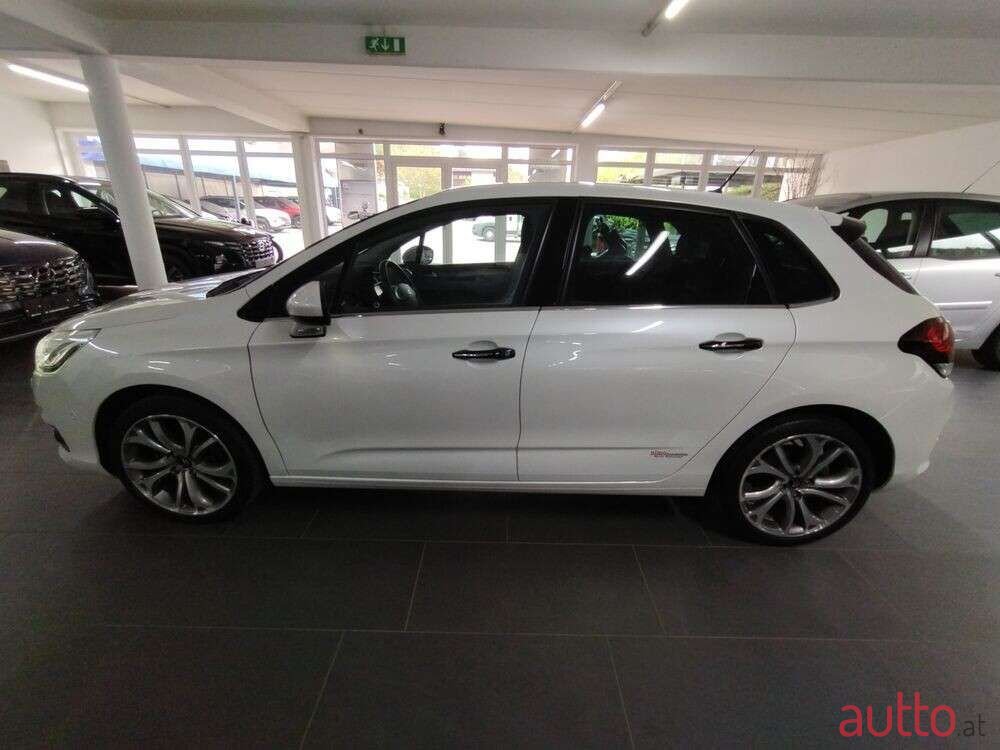 2017' Citroen C4 photo #6