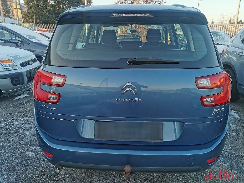 2016' Citroen C4 Picasso photo #6