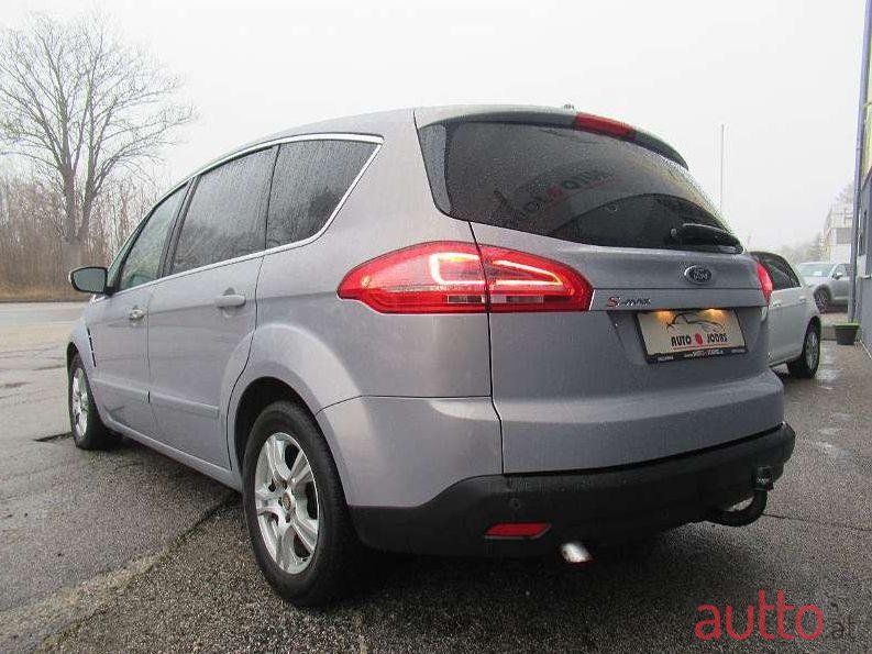 2010' Ford S-Max photo #1
