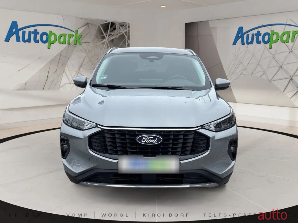 2024' Ford Kuga photo #2