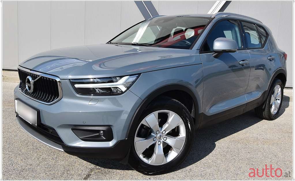 2019' Volvo XC40 photo #6